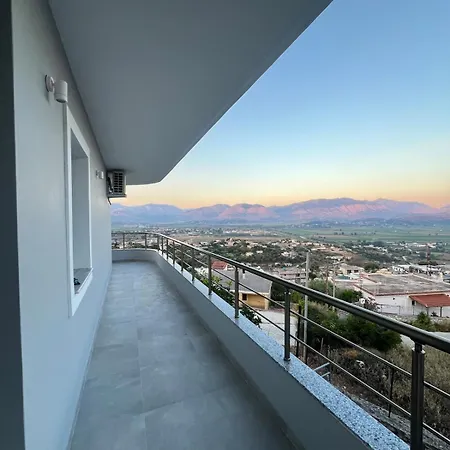 Valley Oasis - Modern With View